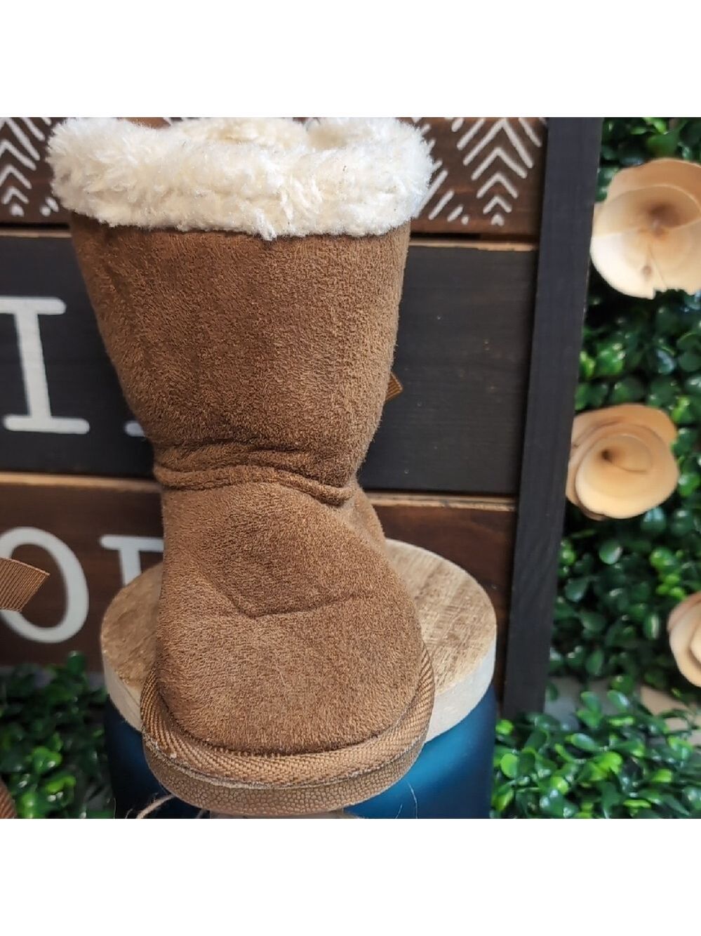 Hot Tomato Double Bow Back Boot - Picture 6 of 10